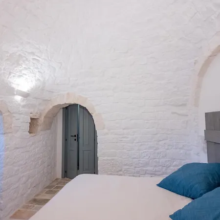 Luxury Trulli Di Giulia, Exclusive With Private Pool In Valle D'itria - Br, Puglia