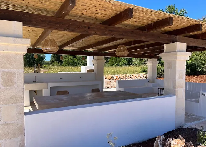 Casa de Férias Luxury Trulli Di Giulia, Exclusive With Private Pool In Valle D'itria, Puglia