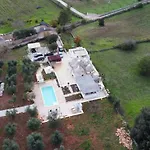 Hébergement de vacances Luxury Trulli Di Giulia, Exclusive With Private Pool In Valle D'itria - Br, Puglia *