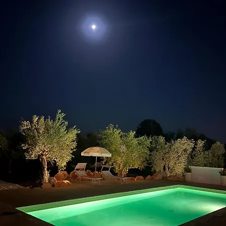 Feriehus Luxury Trulli Di Giulia, Exclusive With Private Pool In Valle D'itria - Br, Puglia