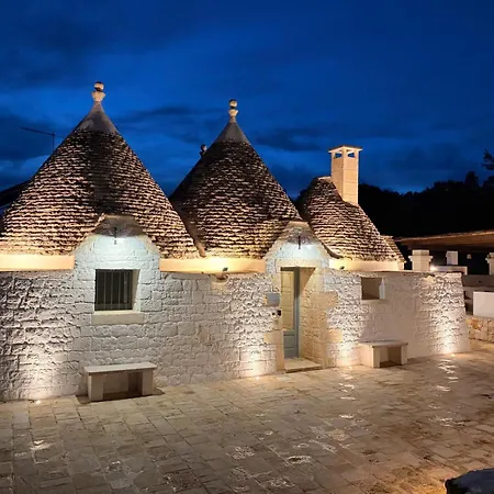 Luxury Trulli Di Giulia, Exclusive With Private Pool In Valle D'itria - Br, Puglia