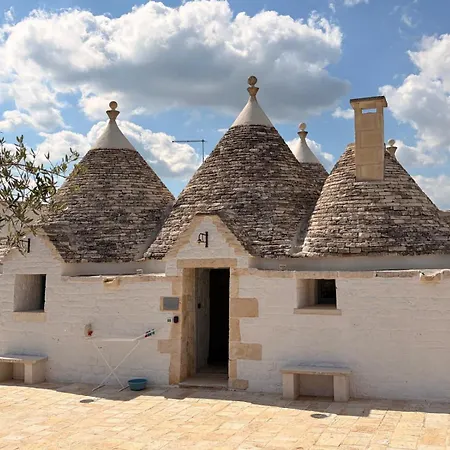 Feriehus Luxury Trulli Di Giulia, Exclusive With Private Pool In Valle D'itria - Br, Puglia